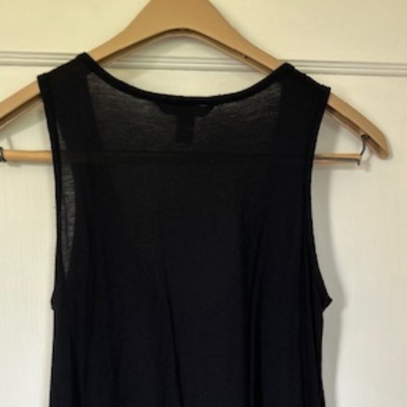 Banana Republic Black Basic Deep V-Neck Sleeveless Cinch SideTank Top Blouse - Picture 5 of 13